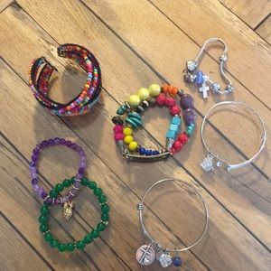 Set of 7 bracelets